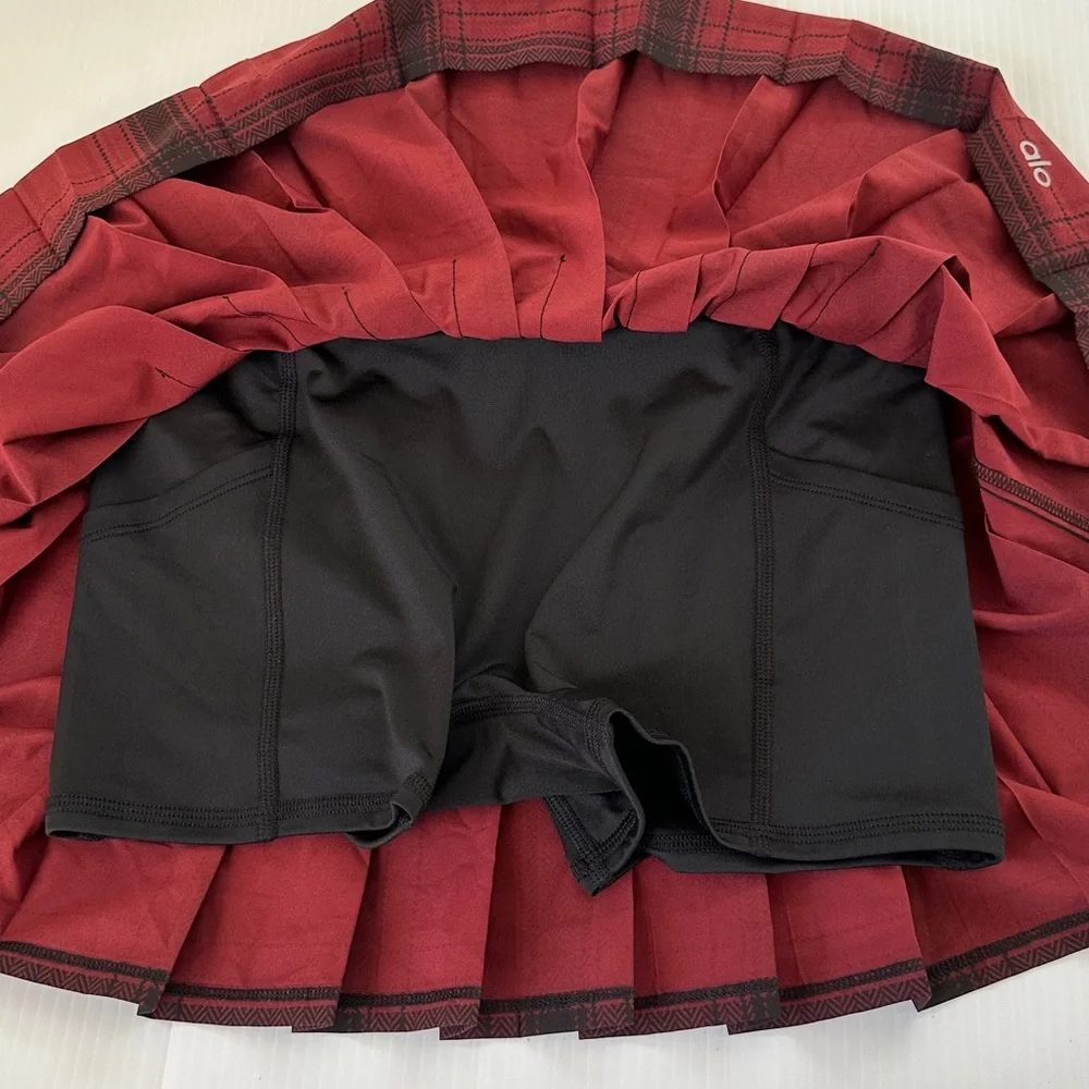 ALO Yoga Legacy Plaid Varsity Tennis Skirt Cranberry Black, S